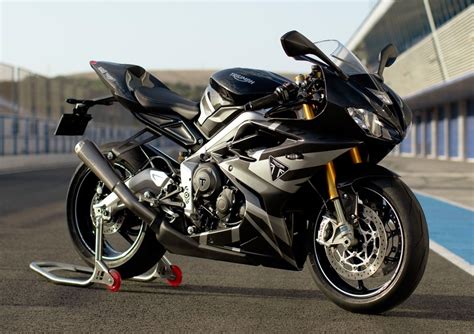 new daytona 765|triumph daytona 765 specifications.